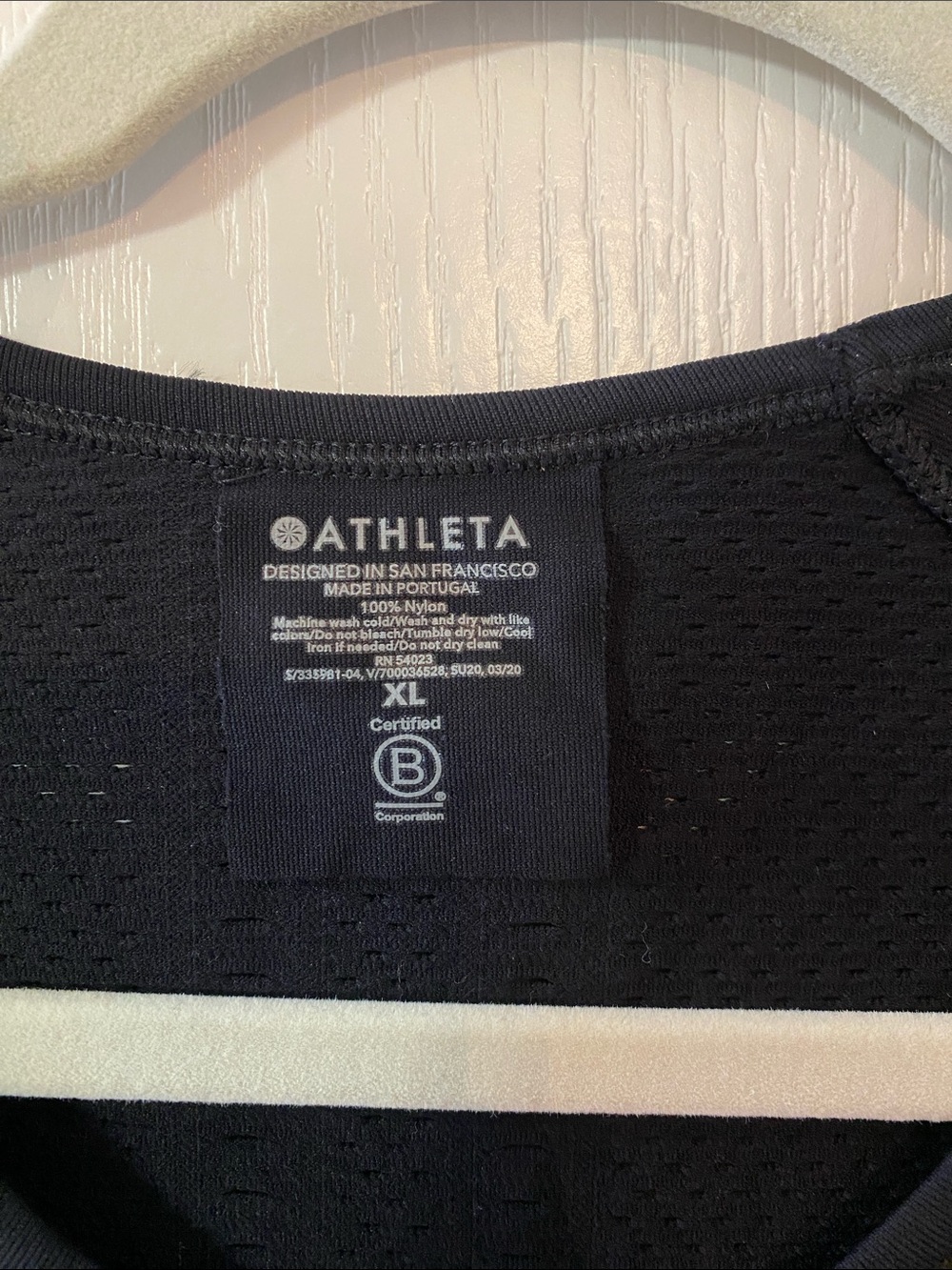 Athleta Black Perforated Short Sleeve Active Tee - Picture 3 of 4